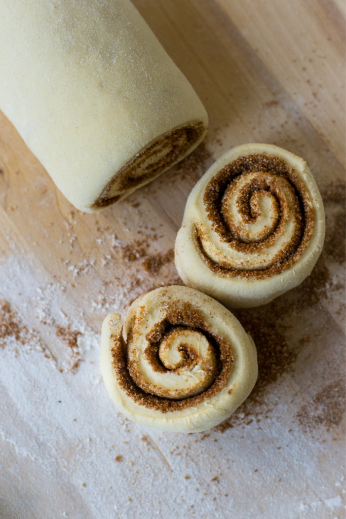 how to cut sourdough cinnamon rolls